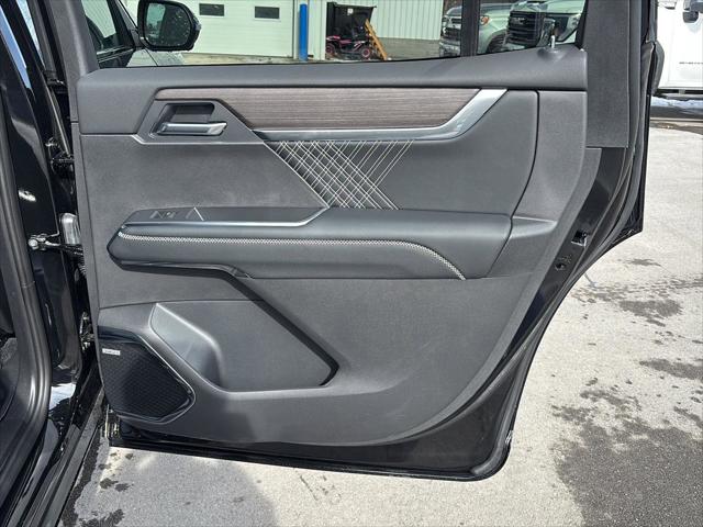 2026 GMC Acadia Denali AWD