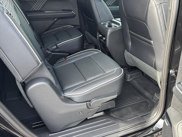 2026 GMC Acadia Denali AWD