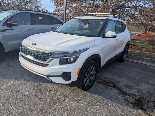 2021 Kia Seltos EX 2021 Kia Seltos EX