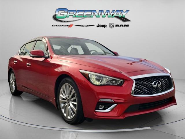 2021 INFINITI Q50 LUXE