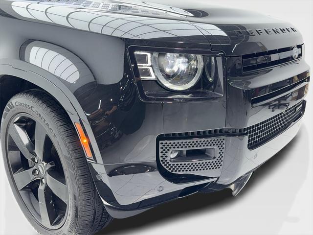 2023 Land Rover Defender 130 X-Dynamic SE