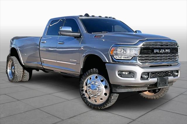 2019 RAM 3500 Limited Crew Cab 4x4 8 Box