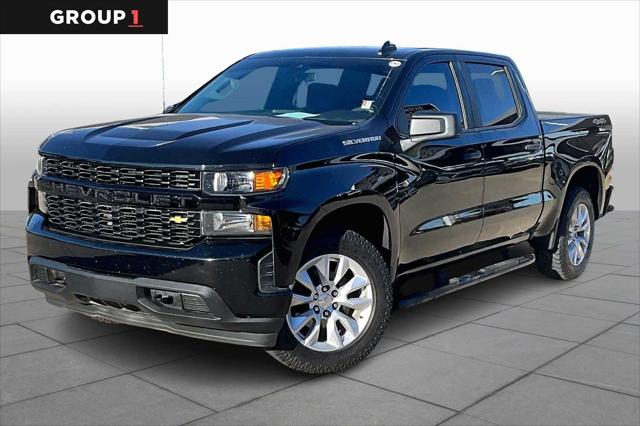 2021 Chevrolet Silverado 1500 4WD Crew Cab Short Bed Custom 2021 Chevrolet Silverado 1500 4WD Crew Cab Short Bed Custom