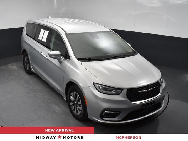 2022 Chrysler Pacifica Hybrid Touring L