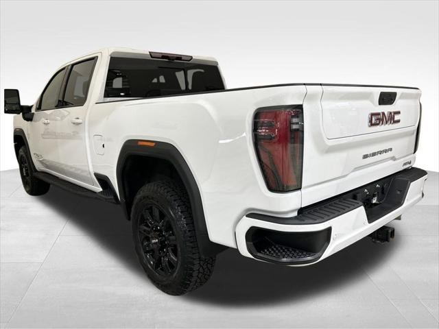 2024 GMC Sierra 2500HD 4WD Crew Cab Standard Bed AT4