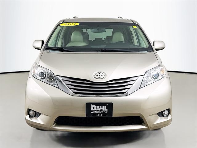 2015 Toyota Sienna XLE 8 Passenger