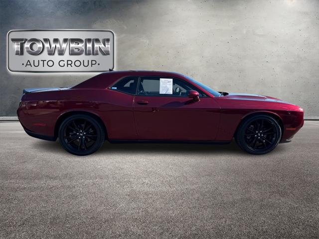 2017 Dodge Challenger SXT Plus