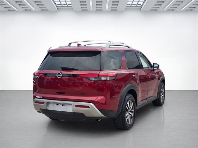 2023 Nissan Pathfinder SL FWD