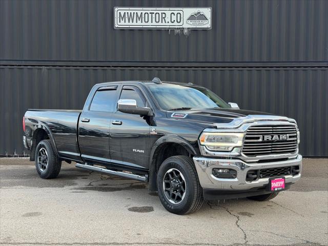 2020 RAM 3500 Laramie Crew Cab 4x4 8 Box