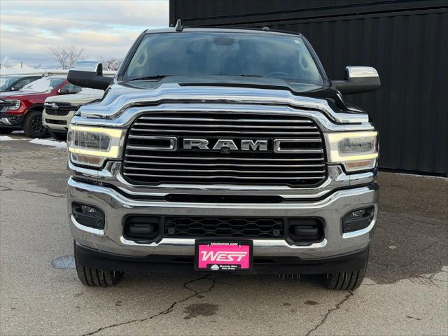 2020 RAM 3500 Laramie Crew Cab 4x4 8 Box