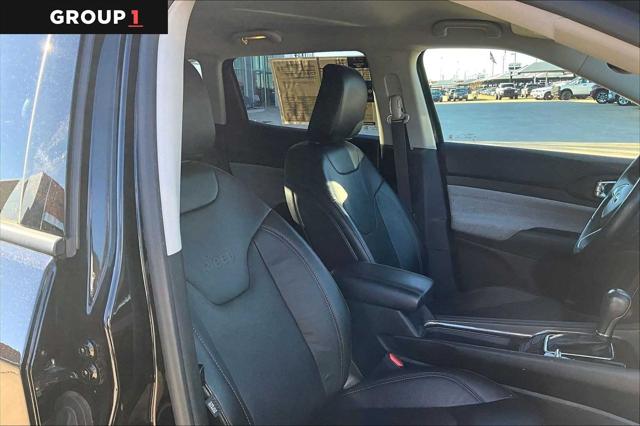 2022 Jeep Compass Latitude Lux 4x4