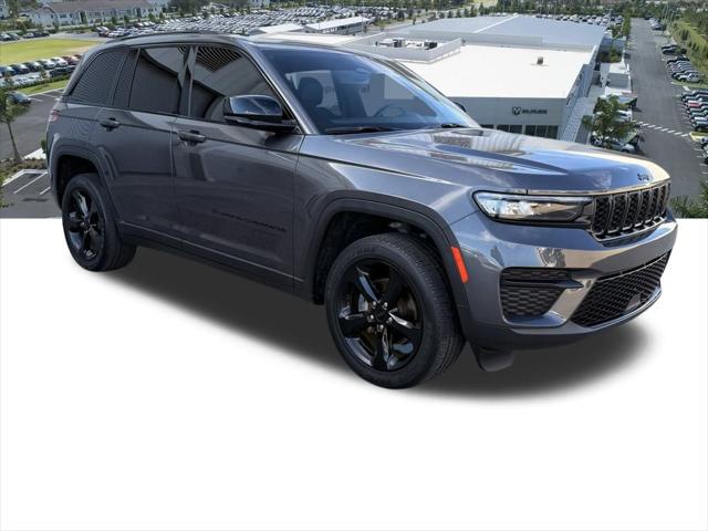 2022 Jeep Grand Cherokee Altitude 4x4