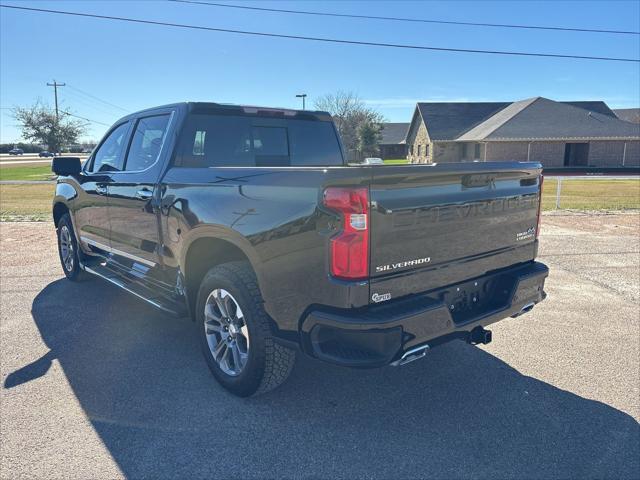 2023 Chevrolet Silverado 1500 4WD Crew Cab Short Bed High Country