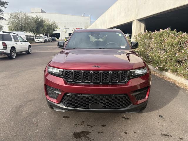 2023 Jeep Grand Cherokee Altitude 4x2