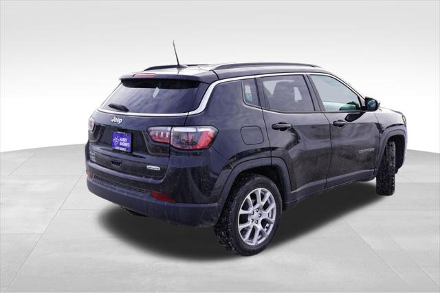 2023 Jeep Compass Latitude Lux FWD
