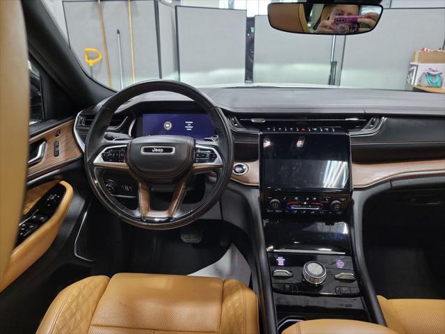 2022 Jeep Grand Cherokee L Summit 4x4