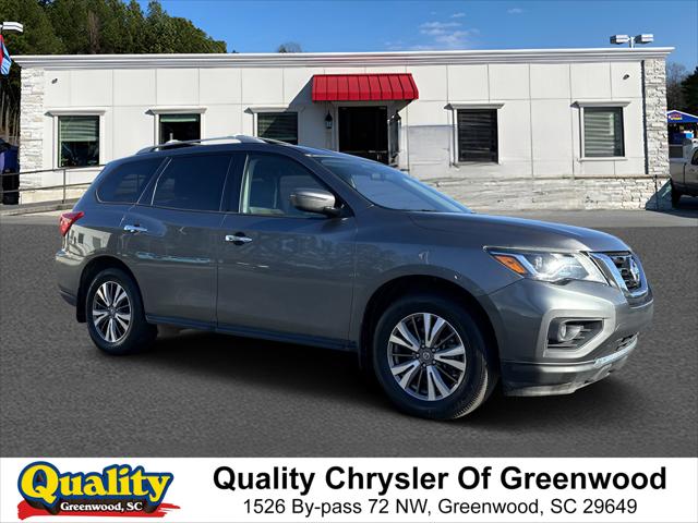 2019 Nissan Pathfinder S