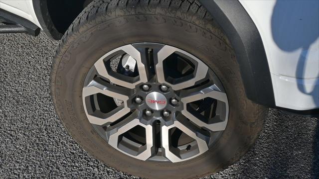 2024 GMC Canyon 4WD AT4