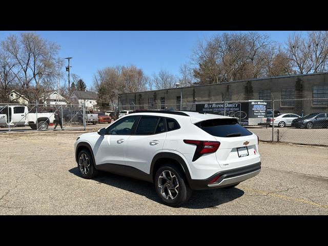2026 Chevrolet Trax FWD LT