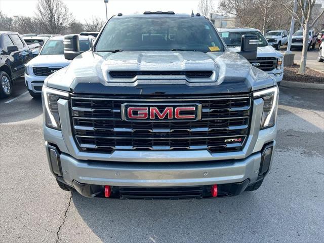 2024 GMC Sierra 2500HD 4WD Crew Cab Standard Bed AT4