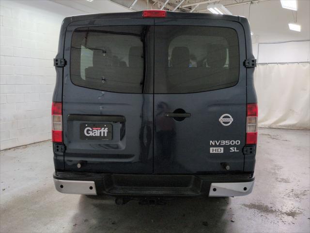 2015 Nissan NV Passenger NV3500 HD SL V8 2015 Nissan NV Passenger NV3500 HD SL V8
