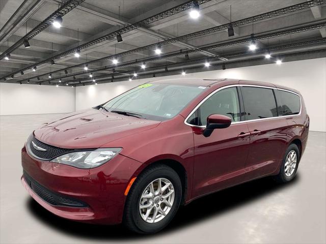 2023 Chrysler Voyager LX