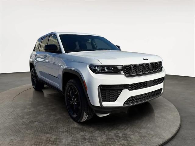 2026 Jeep Grand Cherokee Altitude 4x4
