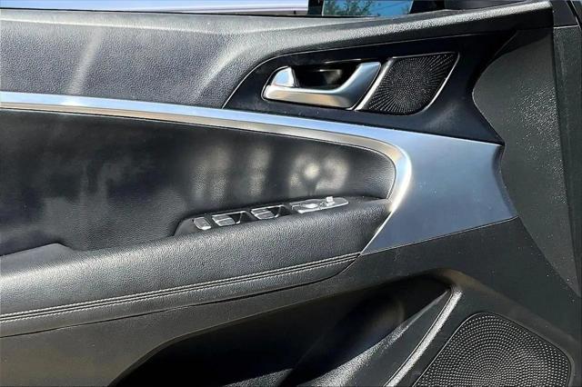 2021 Genesis G70 2.0T RWD