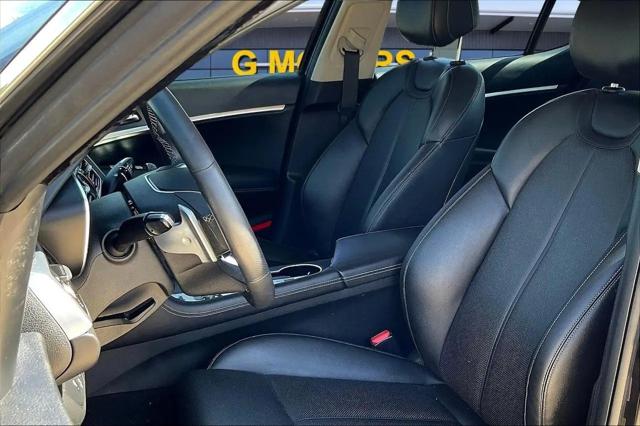 2021 Genesis G70 2.0T RWD