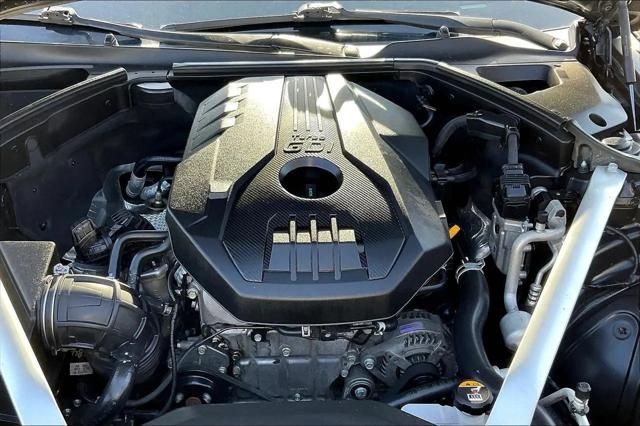 2021 Genesis G70 2.0T RWD