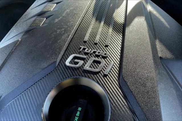 2021 Genesis G70 2.0T RWD
