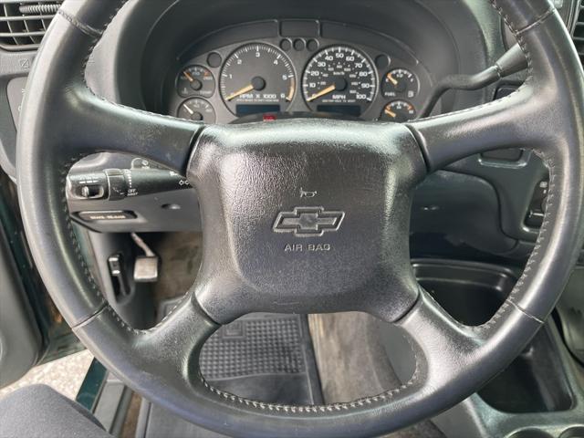 2002 Chevrolet S-10 LS