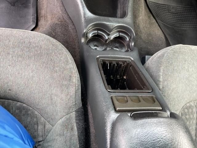 2002 Chevrolet S-10 LS