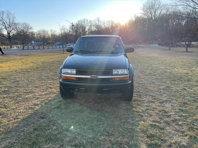 2002 Chevrolet S-10 LS