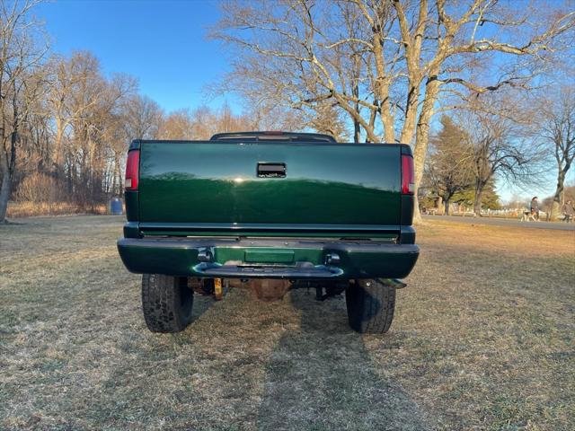 2002 Chevrolet S-10 LS