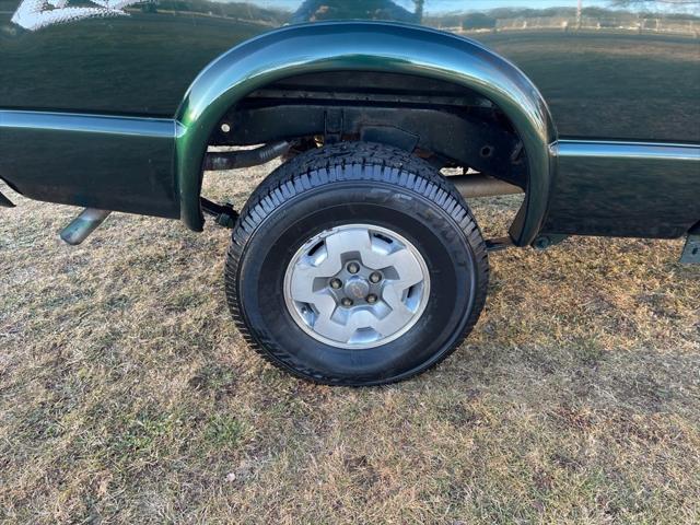 2002 Chevrolet S-10 LS