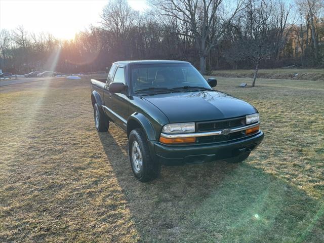 2002 Chevrolet S-10 LS for sale in Plainville, CT