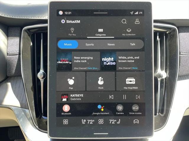 2026 Volvo XC90 Plug-In Hybrid Ultra, T8 AWD, Electric/Gasoline, Bright, 7 Seats