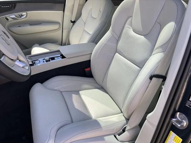 2026 Volvo XC90 Plug-In Hybrid Ultra, T8 AWD, Electric/Gasoline, Bright, 7 Seats