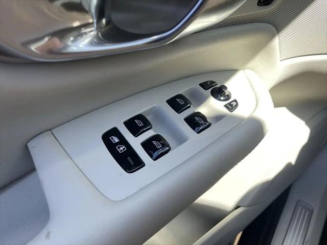 2026 Volvo XC90 Plug-In Hybrid Ultra, T8 AWD, Electric/Gasoline, Bright, 7 Seats