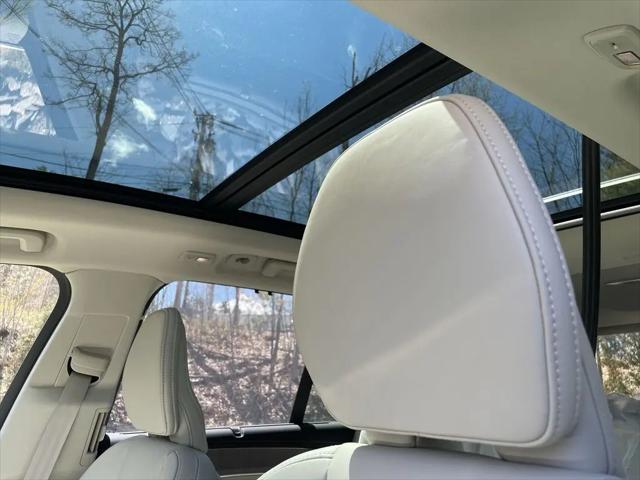 2026 Volvo XC90 Plug-In Hybrid Ultra, T8 AWD, Electric/Gasoline, Bright, 7 Seats