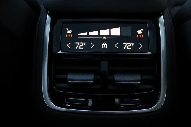 2026 Volvo XC90 Plus, B6 AWD Gas (mild hybrid), Gasoline, Bright, 7 Seats