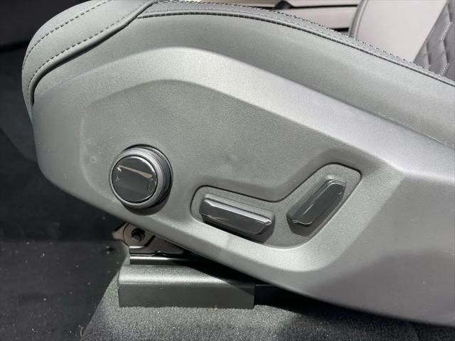 2026 Volvo XC90 Plus, B6 AWD Gas (mild hybrid), Gasoline, Bright, 7 Seats