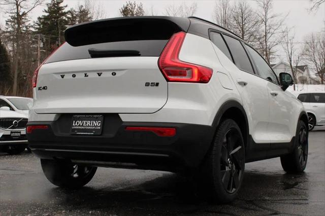 2026 Volvo XC40 Black Edition Ultra, B5 AWD Gas (mild hybrid)