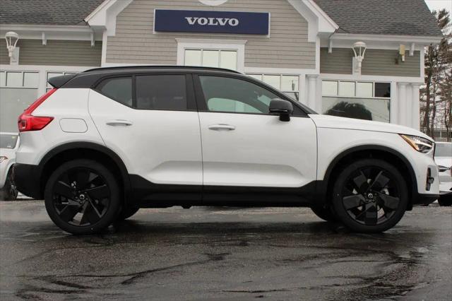 2026 Volvo XC40 Black Edition Ultra, B5 AWD Gas (mild hybrid)
