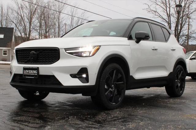 2026 Volvo XC40 Black Edition Ultra, B5 AWD Gas (mild hybrid)