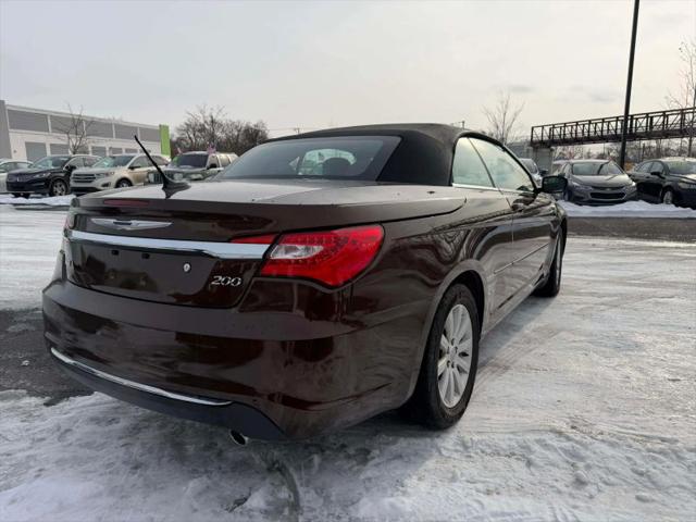 2013 Chrysler 200 Touring