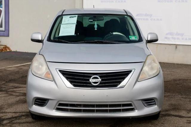 2012 Nissan Versa 1.6 SV