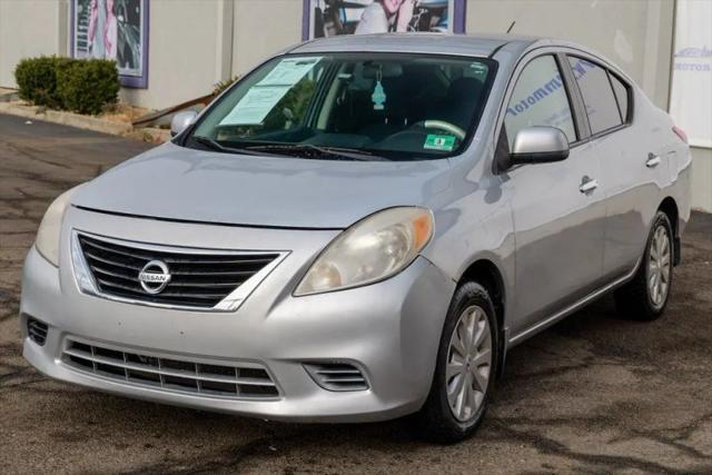 2012 Nissan Versa 1.6 SV