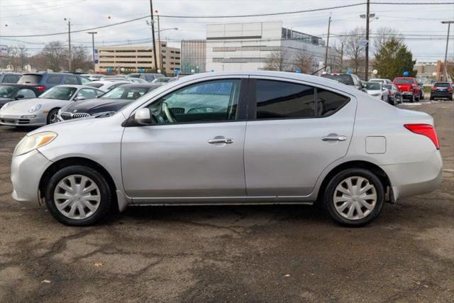 2012 Nissan Versa 1.6 SV